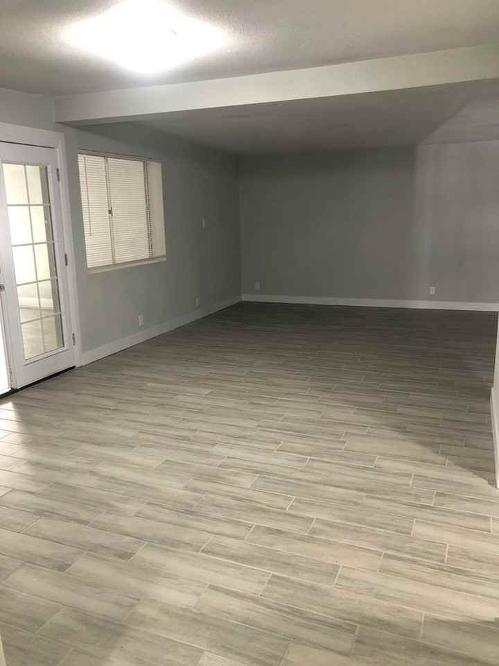 5117 Sun Valley Drive - Photo 2 of 16