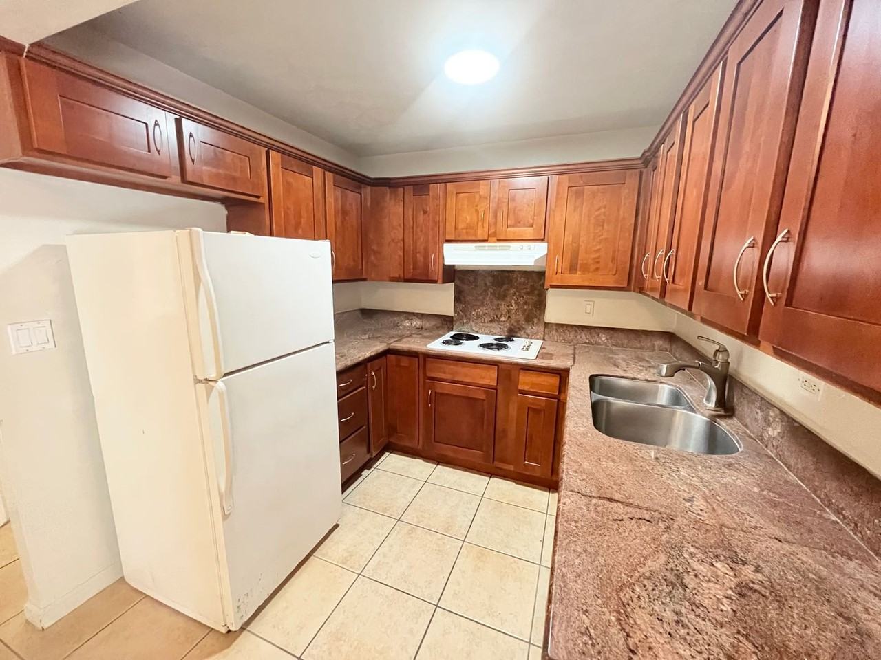 1732 Gulick Ave - Photo 6 of 15