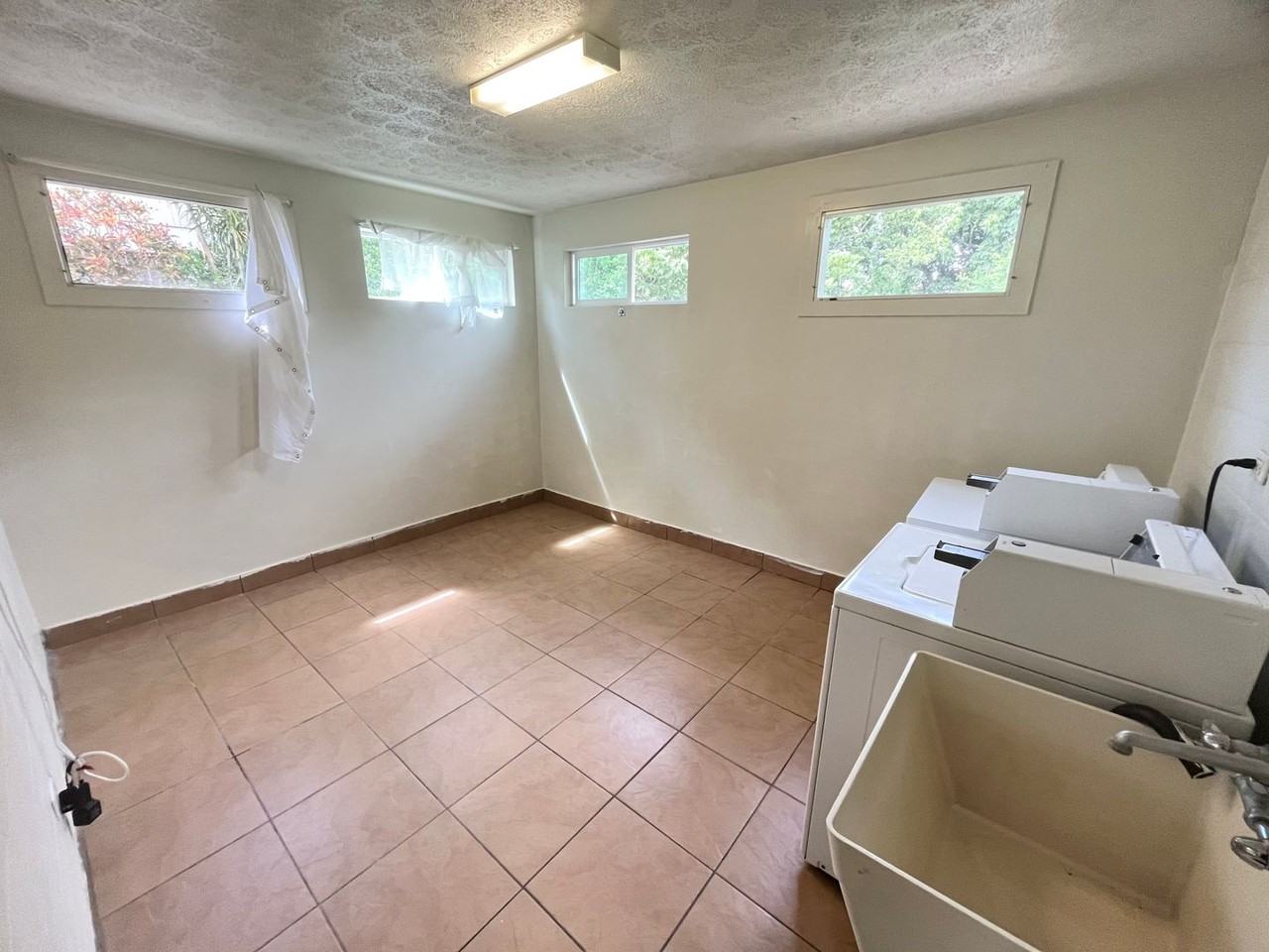 1732 Gulick Ave - Photo 7 of 15
