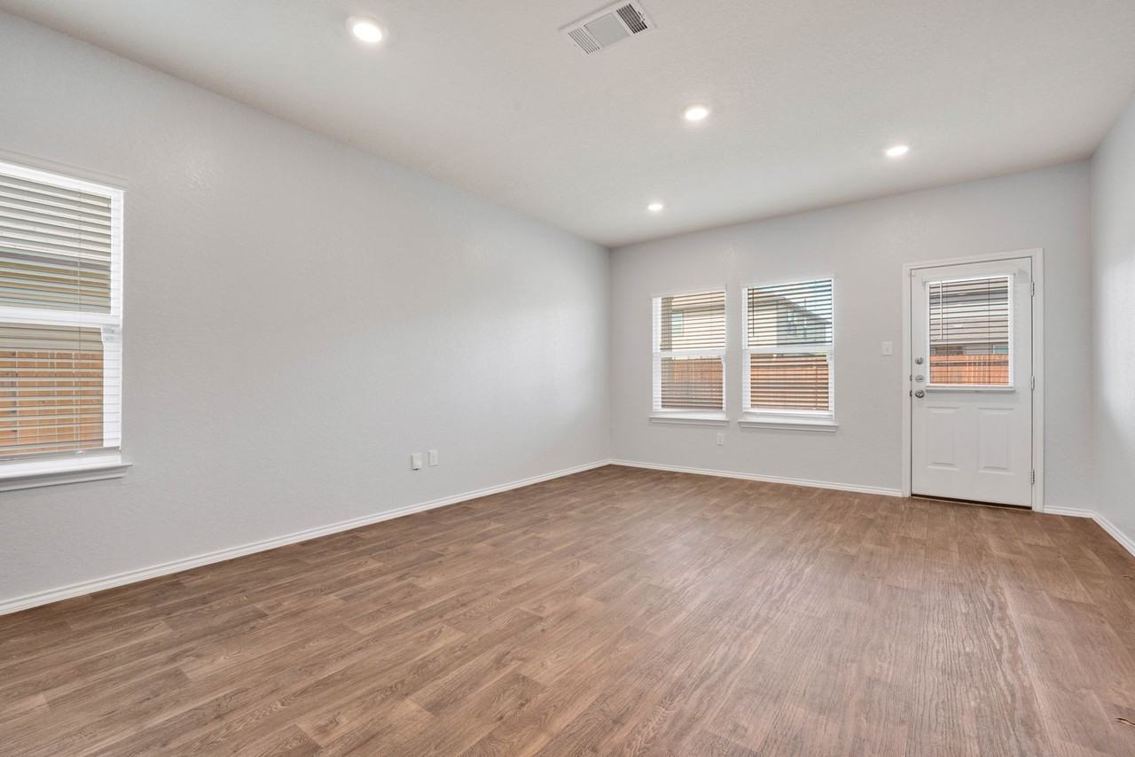 12117 Pease River - Photo 7 of 22