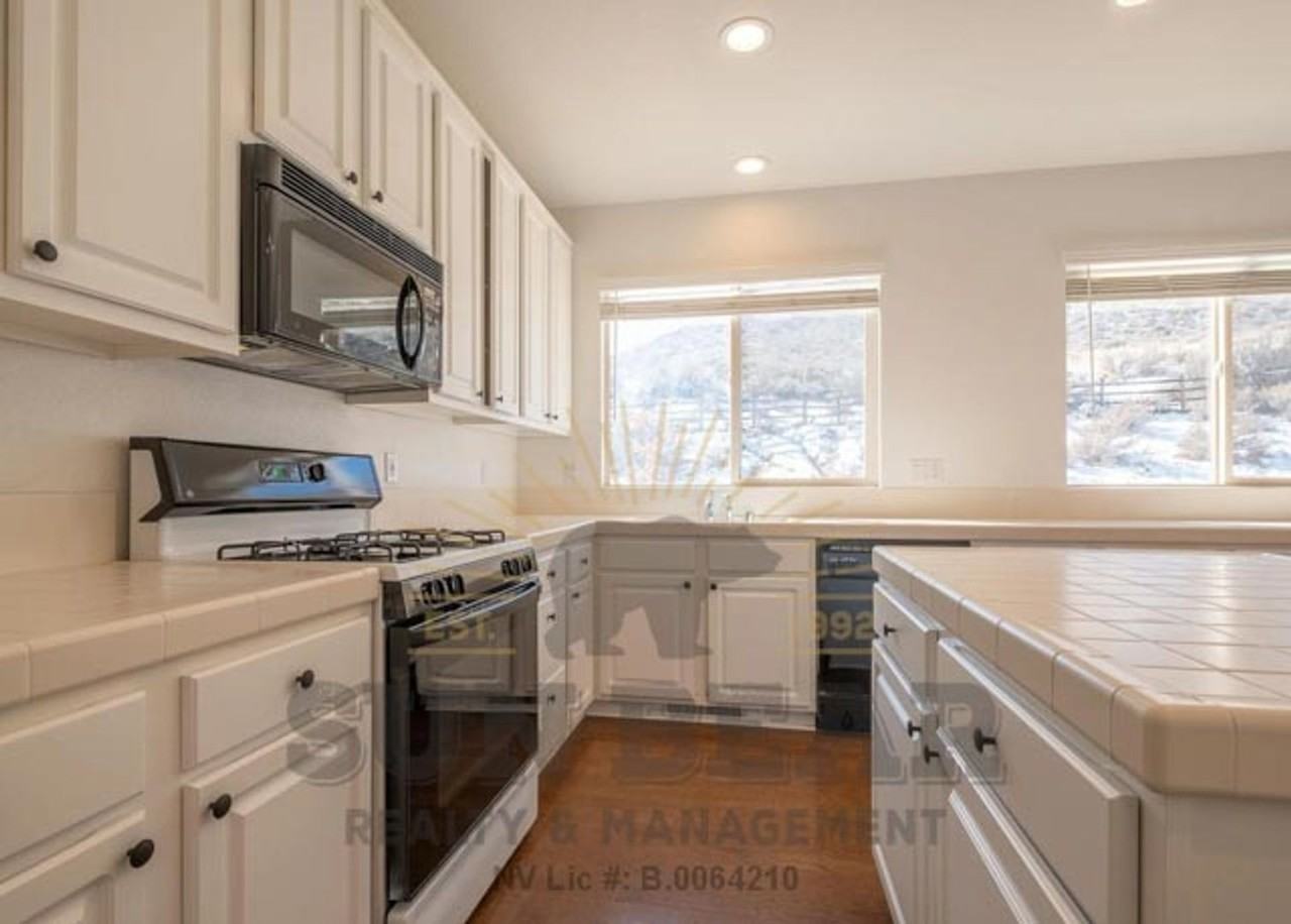 524 Kirkland Ct - Photo 6 of 21