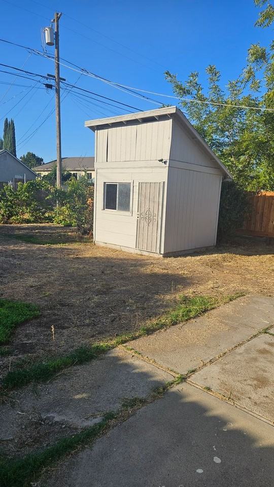3618 Stanislaus St - Photo 4 of 22