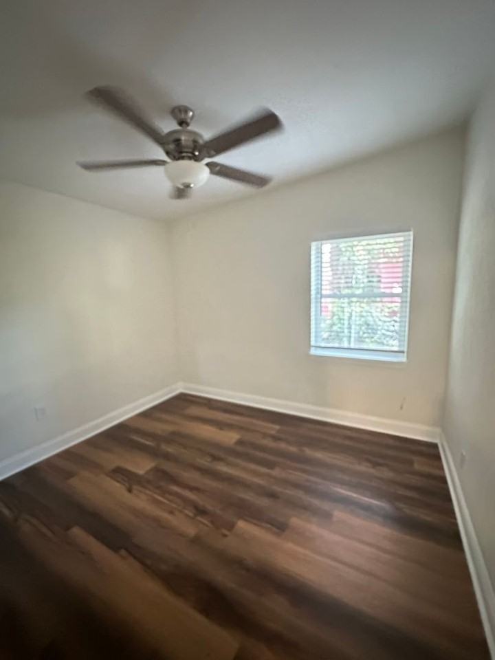 1020 Joe Louis St - Photo 2 of 19