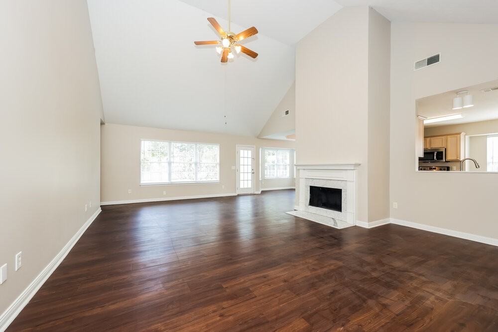 373 Davids Way - Photo 3 of 16
