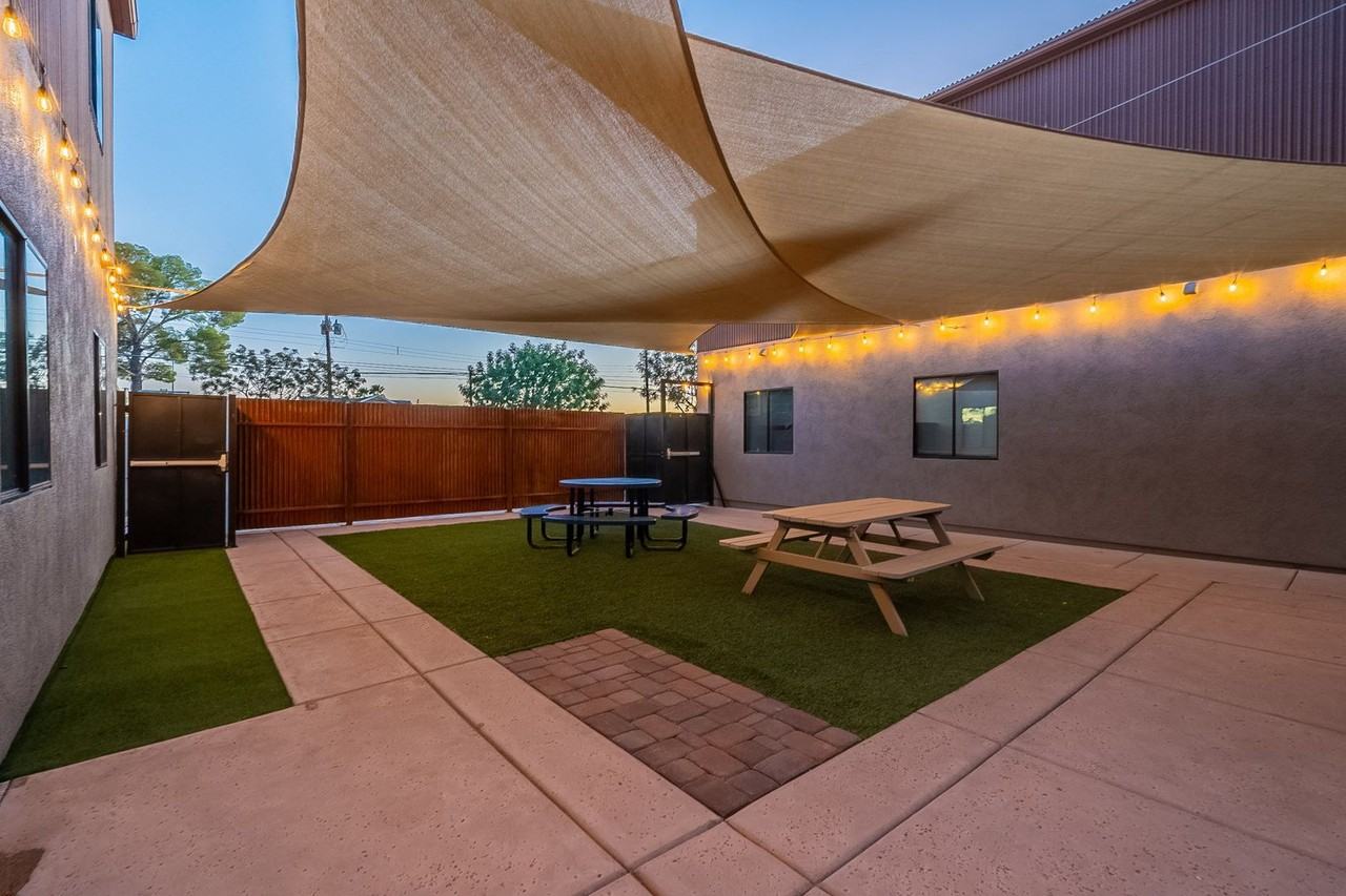 50 N. Mountain Ave. - Photo 3 of 42