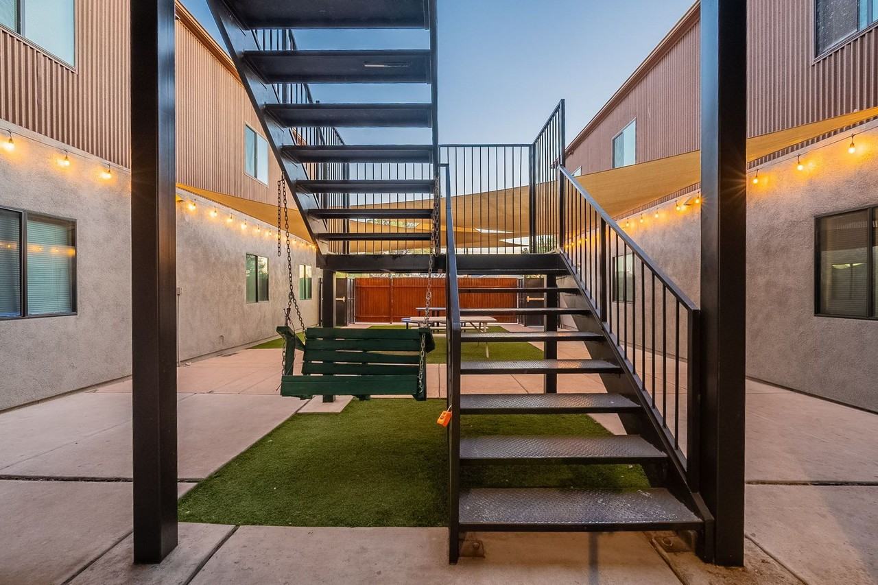 50 N. Mountain Ave. - Photo 4 of 42