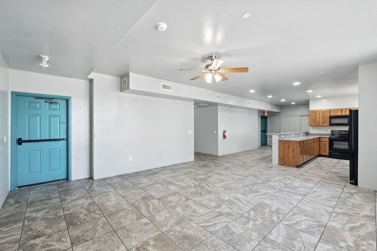 50 N. Mountain Ave. - Photo 5 of 42