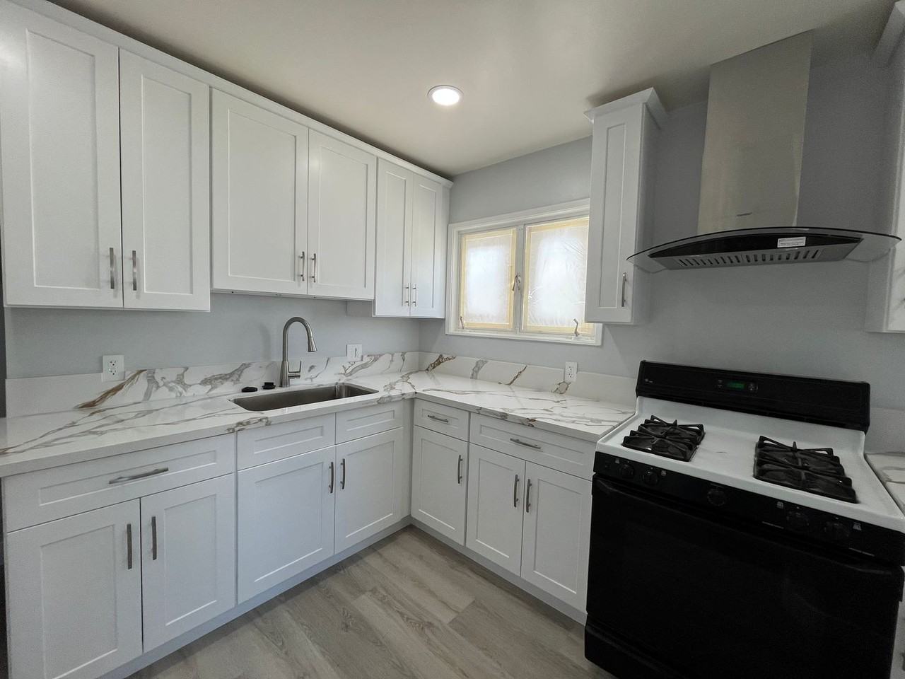 8623 Tilden Ave - Photo 2 of 13