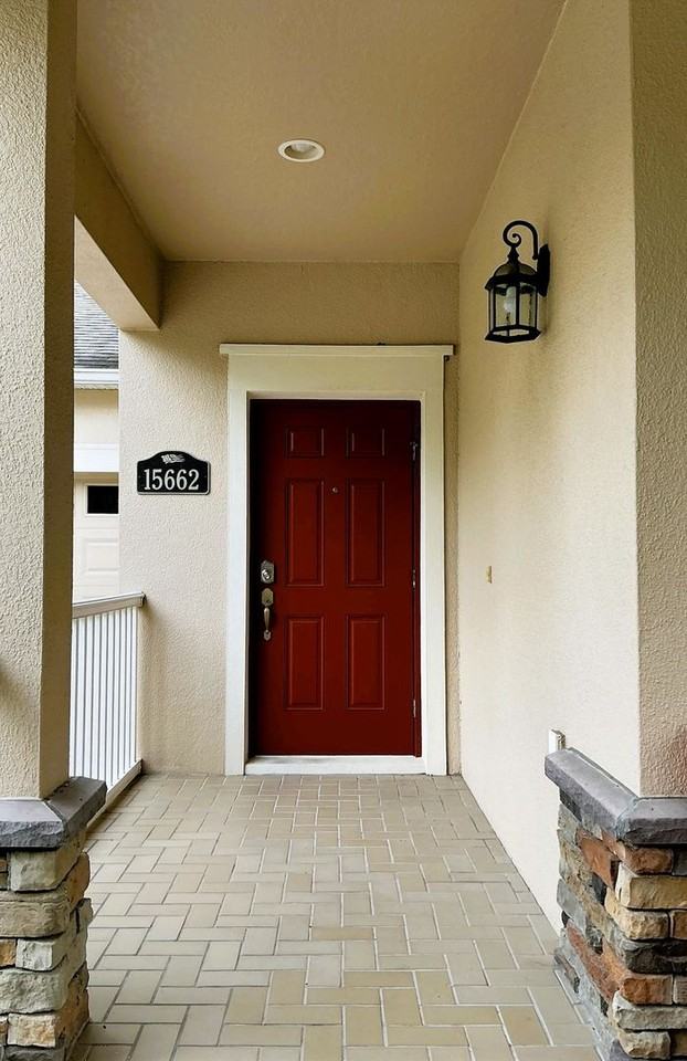 15662 Signature Dr - Photo 2 of 21