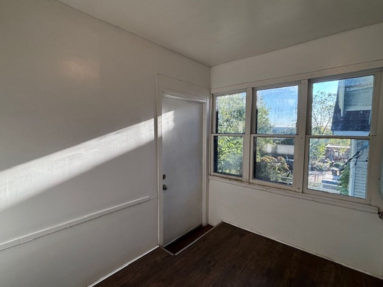 726 Wilson Avenue - Photo 5 of 13