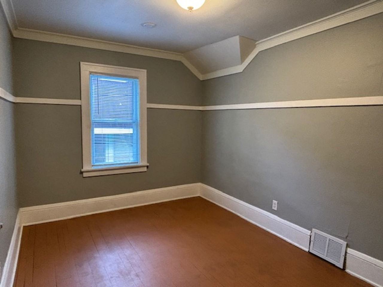 726 Wilson Avenue - Photo 7 of 13