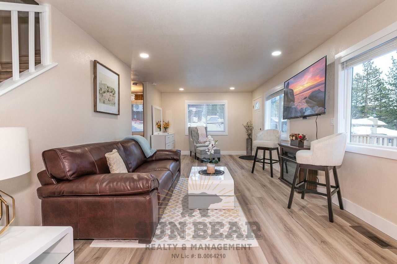 568 Tyner Way - Photo 4 of 35