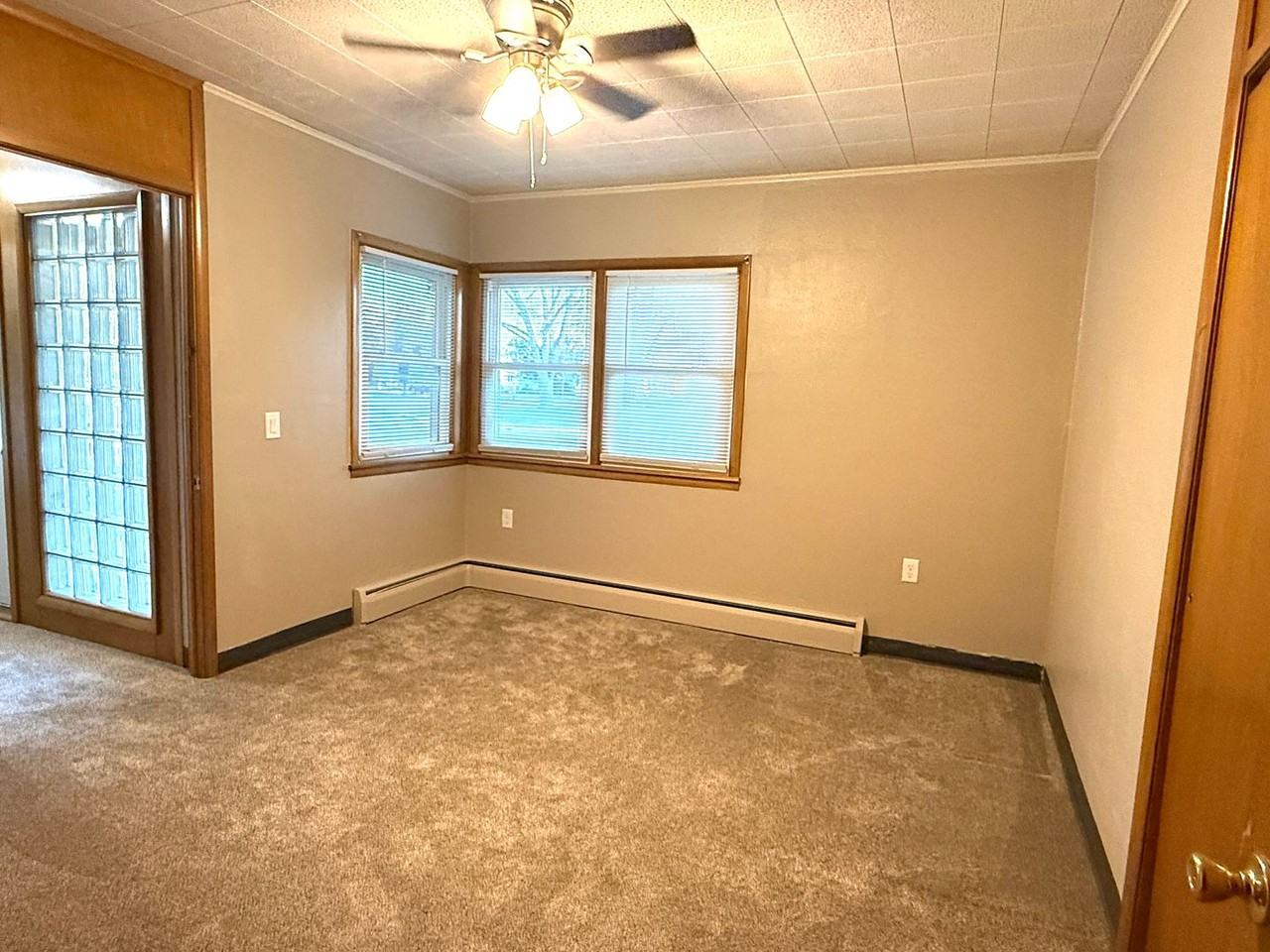 23 5th Street Southeast - Photo 7 of 15