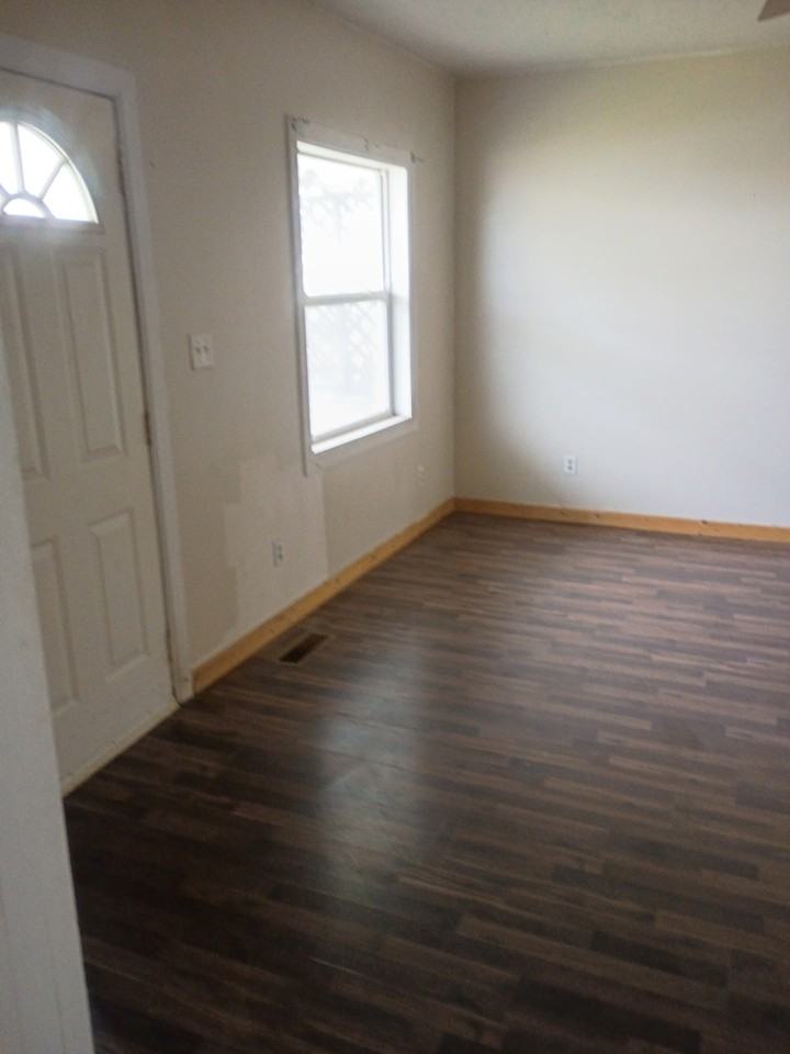 931 1st St #NA - Photo 3 of 8