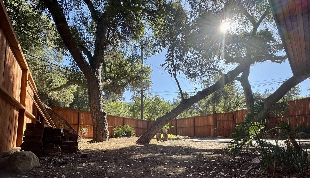 1619 Oak Dr #NA - Photo 2 of 12