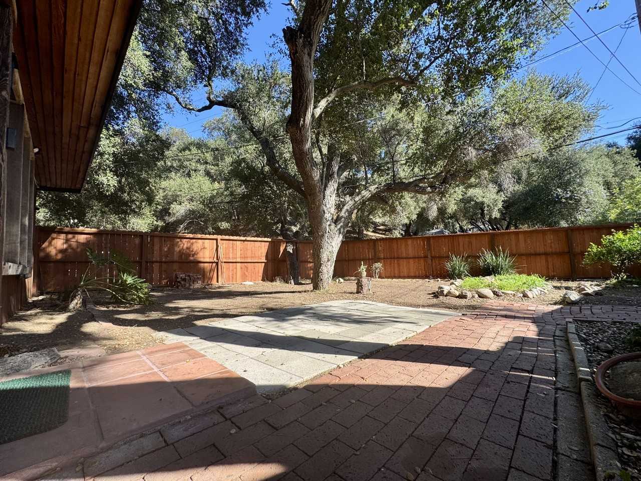 1619 Oak Dr #NA - Photo 3 of 12