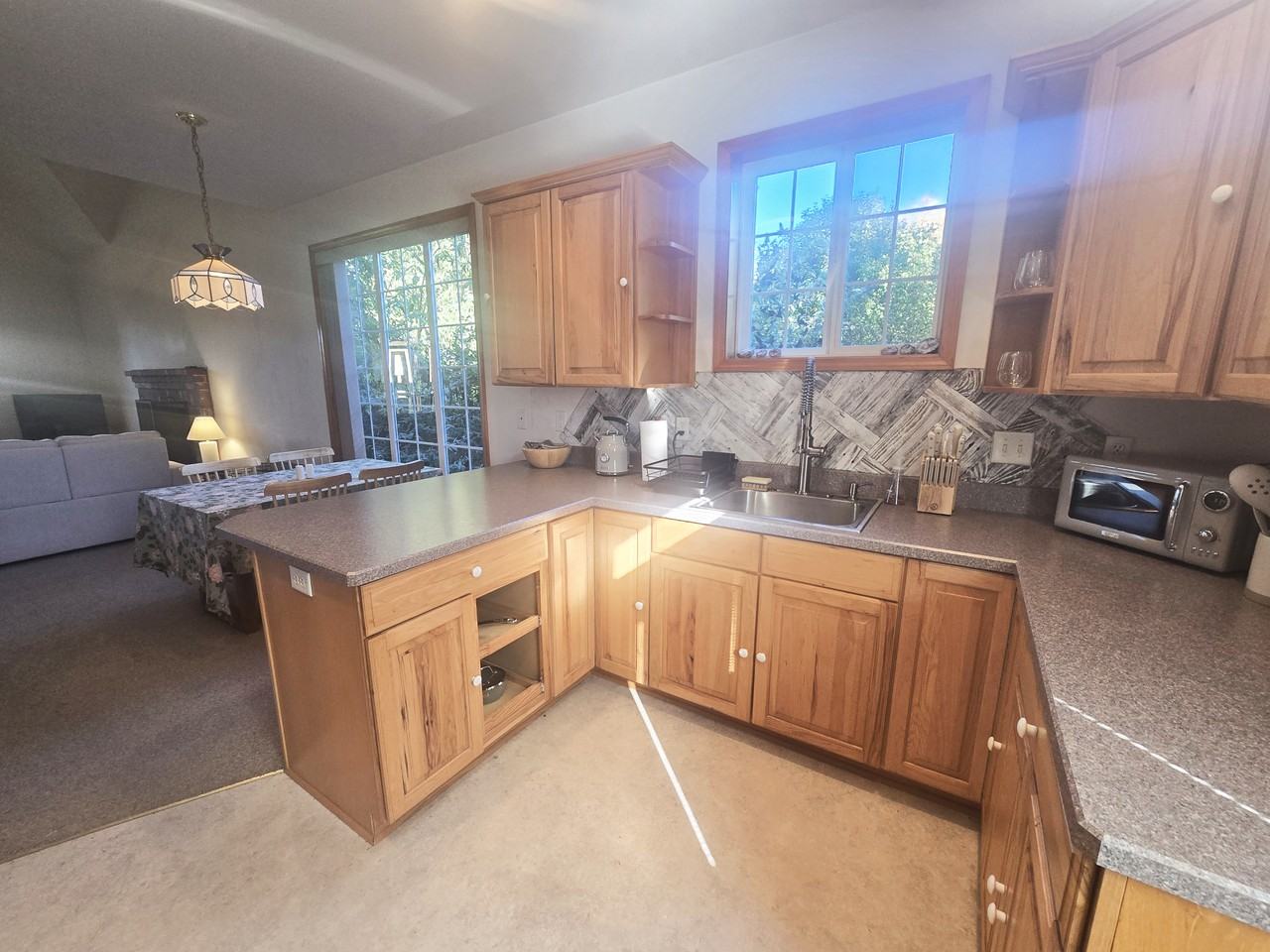 8455 S Victoria Ave #NA - Photo 4 of 18