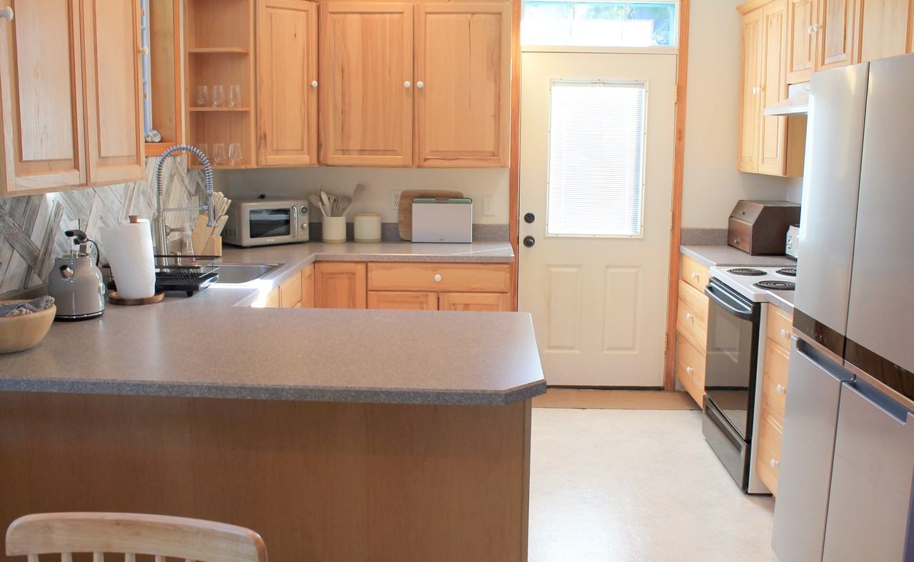 8455 S Victoria Ave #NA - Photo 6 of 18