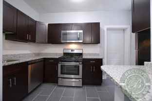 1104 W Glenlake Ave #2ndFL - Photo 1 of 1