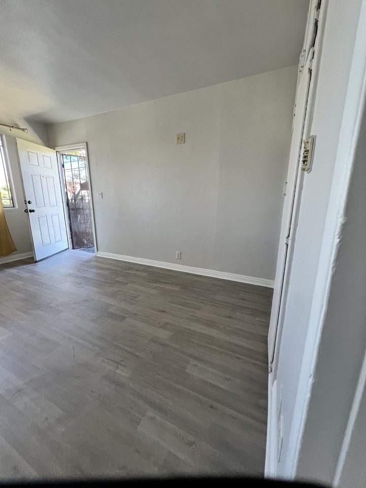 2901 Hauser Blvd #NONE - Photo 7 of 12