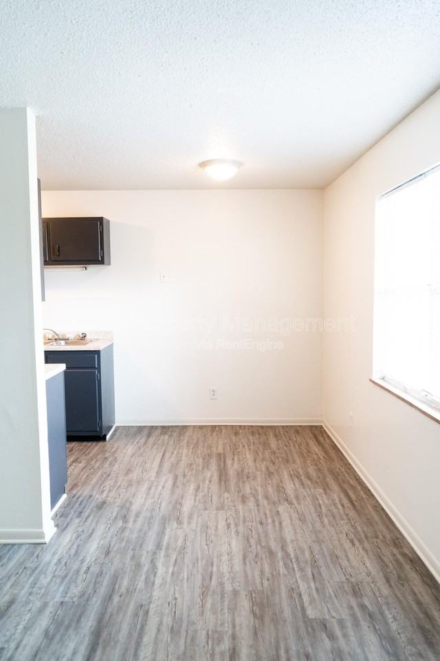 706 E Inskip Dr #5 - Photo 3 of 12