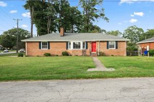 featured image of 4900 Briarwood Ln