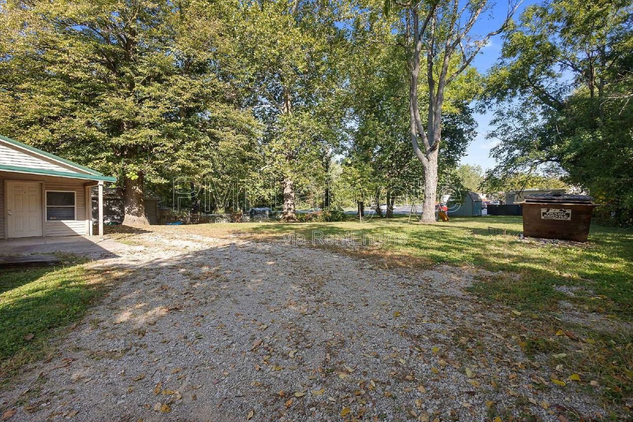 120 W 3rd St #3 - Photo 2 of 11