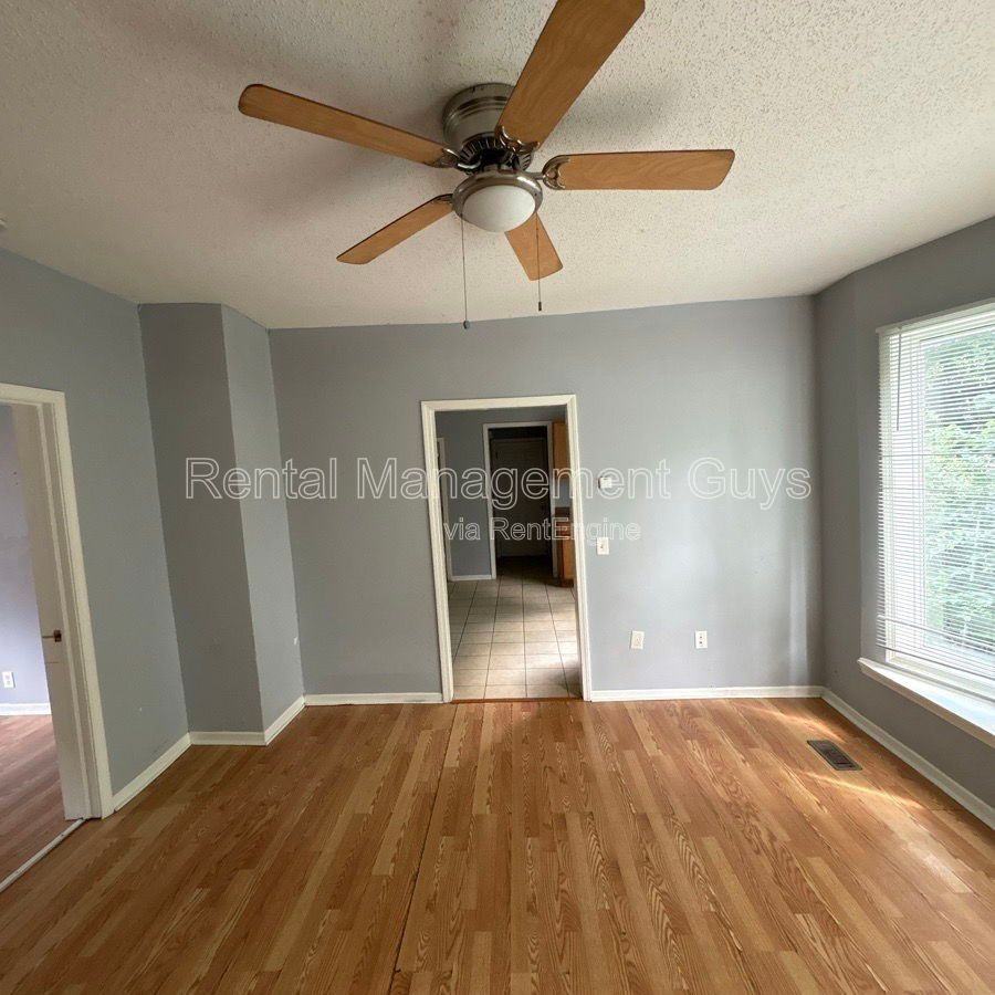 2314 Sheridan Ave N #1