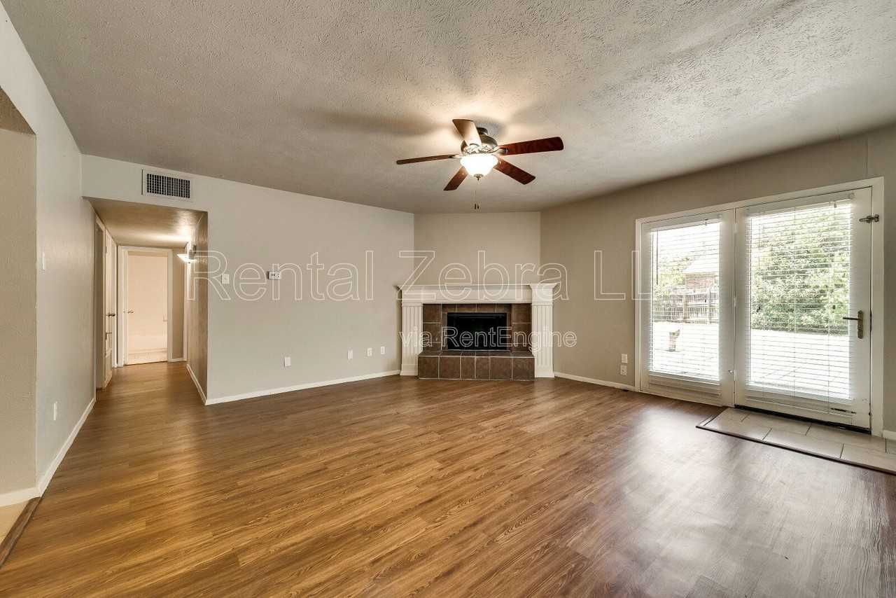 7113 Edinburg Dr - Photo 2 of 15