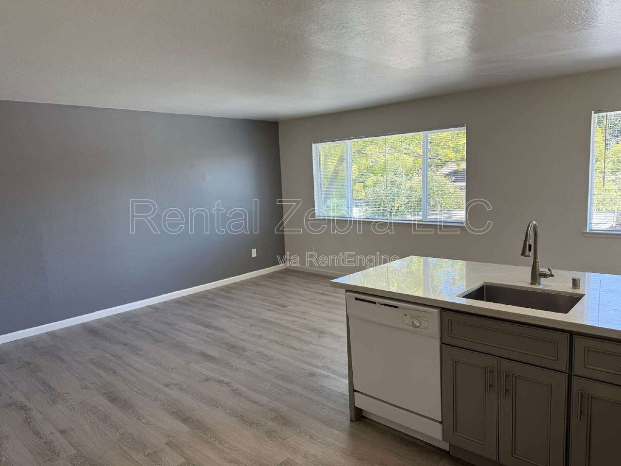 2355 Heidi Pl #4 - Photo 2 of 5