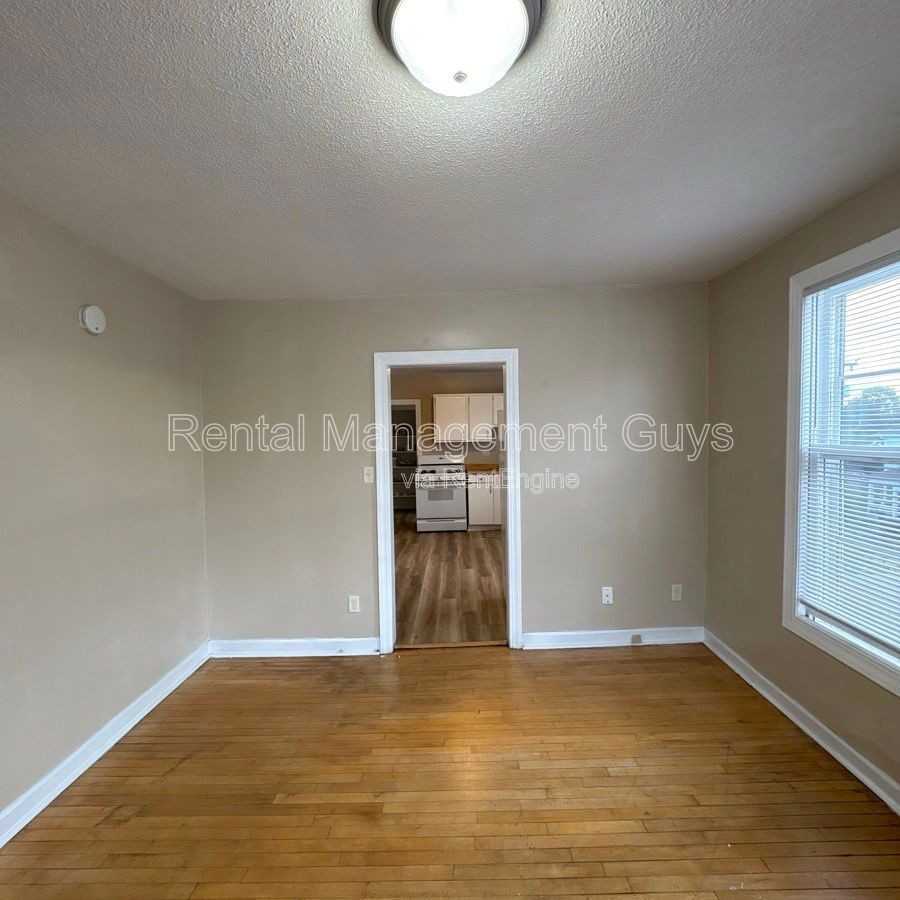 65 East George Street #1 - Photo 5 of 18