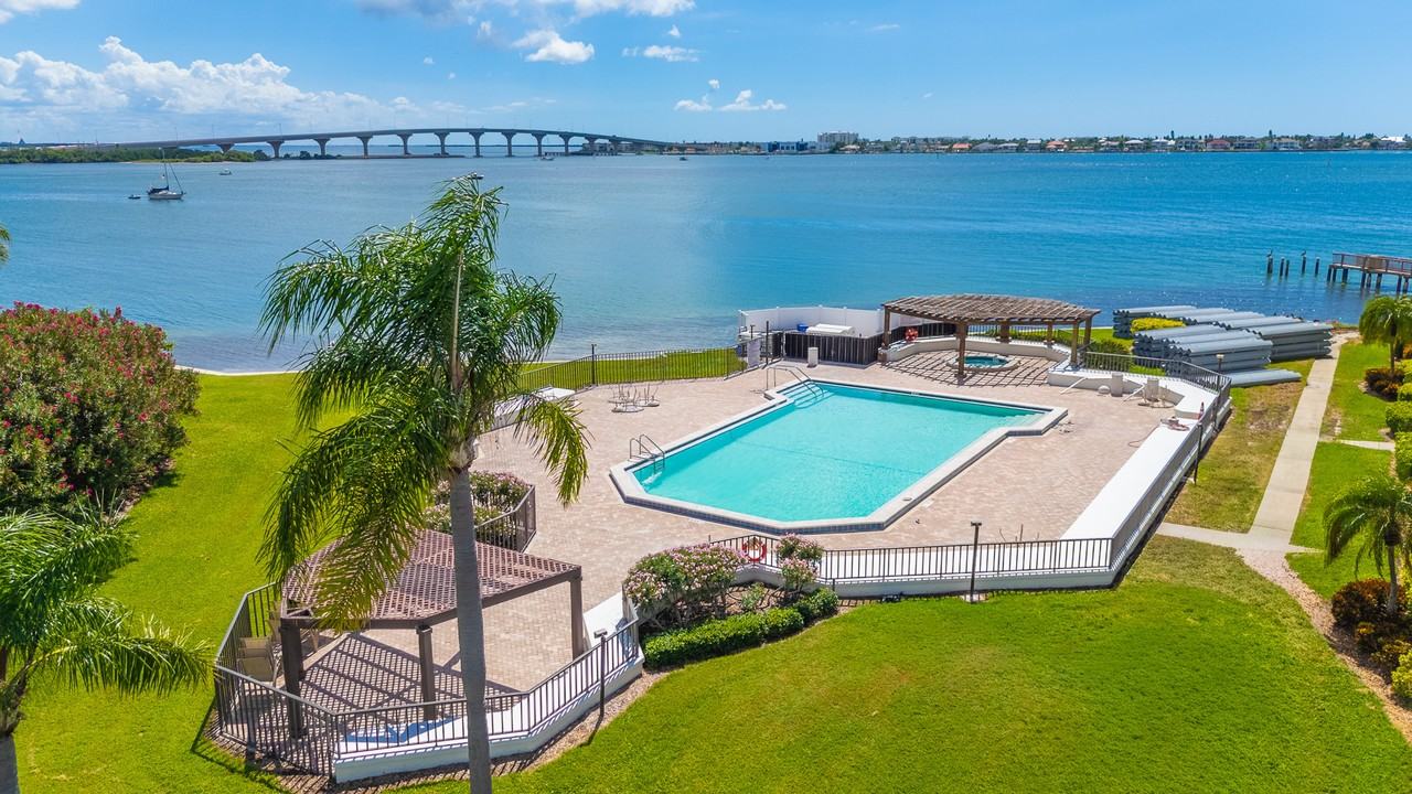 6287 Bahia Del Mar Circle #707 - Photo 3 of 50