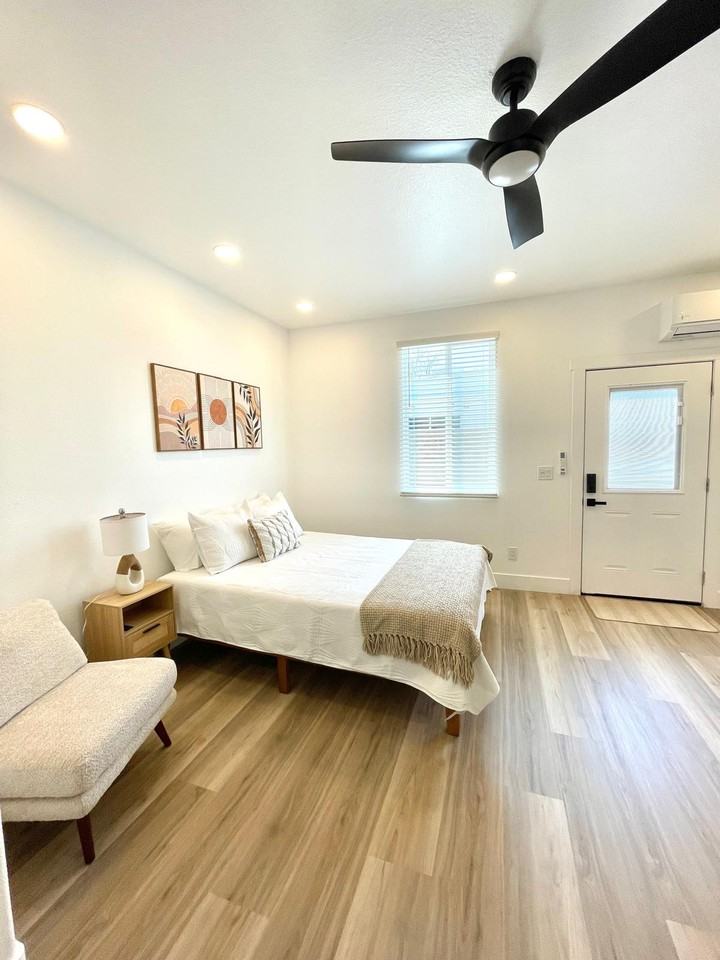 17371 Madrone Street - Photo 3 of 12