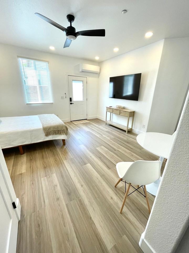 17371 Madrone Street - Photo 4 of 12