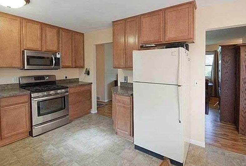 660 Cloverdale Road - Photo 3 of 8