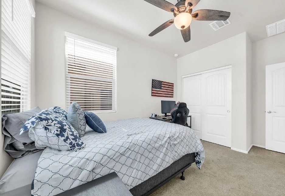 17255 West Cavedale Drive - Photo 3 of 10