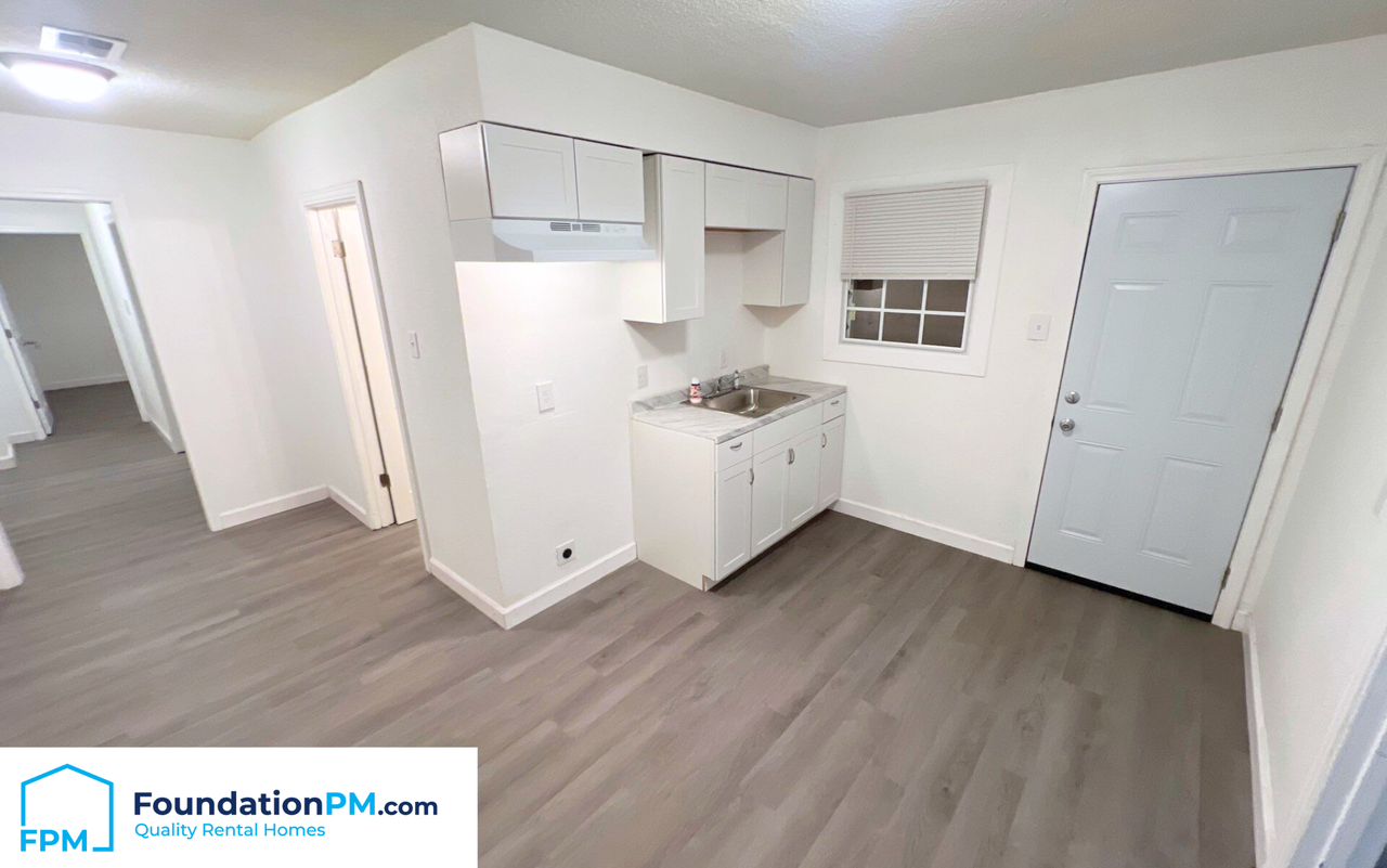 2773 Waverly Avenue - Photo 2 of 17