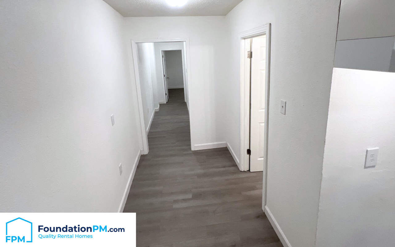 2773 Waverly Avenue - Photo 3 of 17