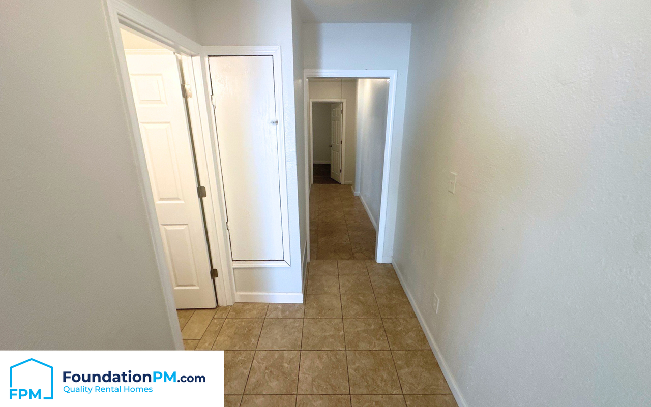 2775 Waverly Avenue - Photo 3 of 17