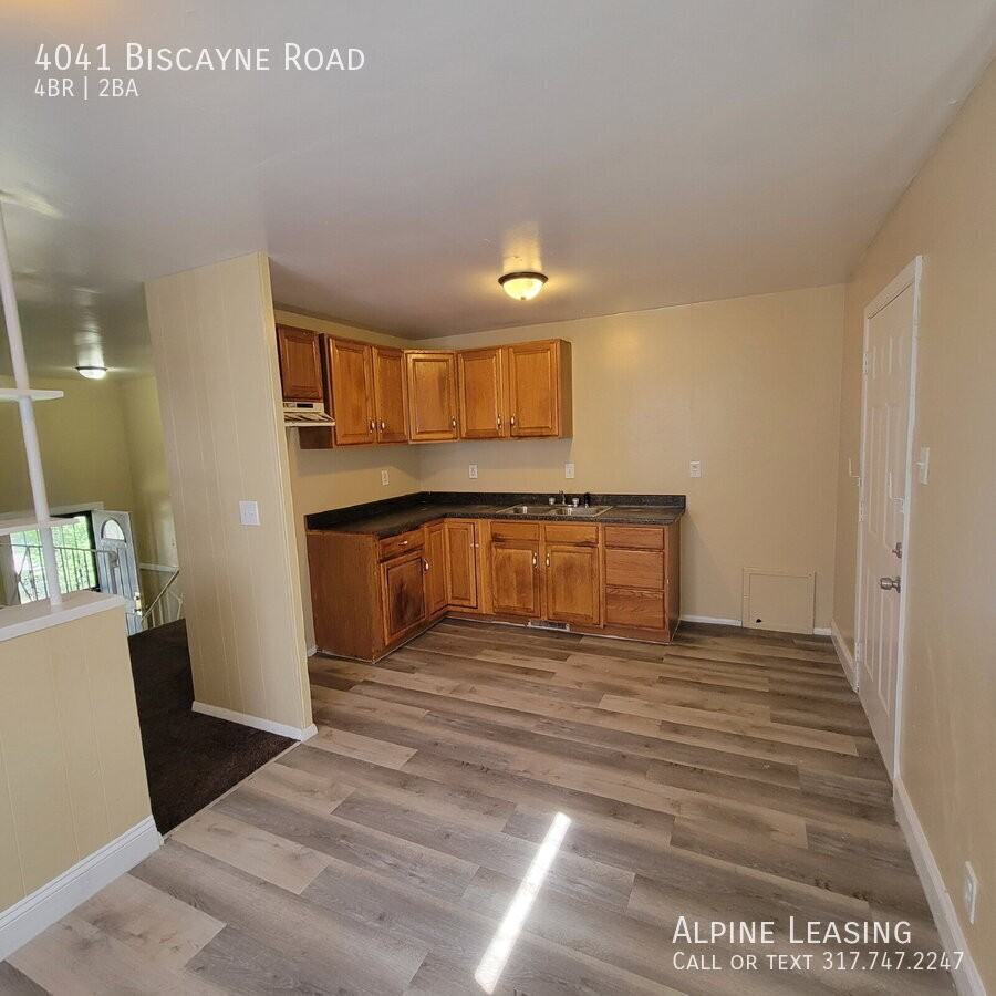 4041 Biscayne Rd - Photo 4 of 8