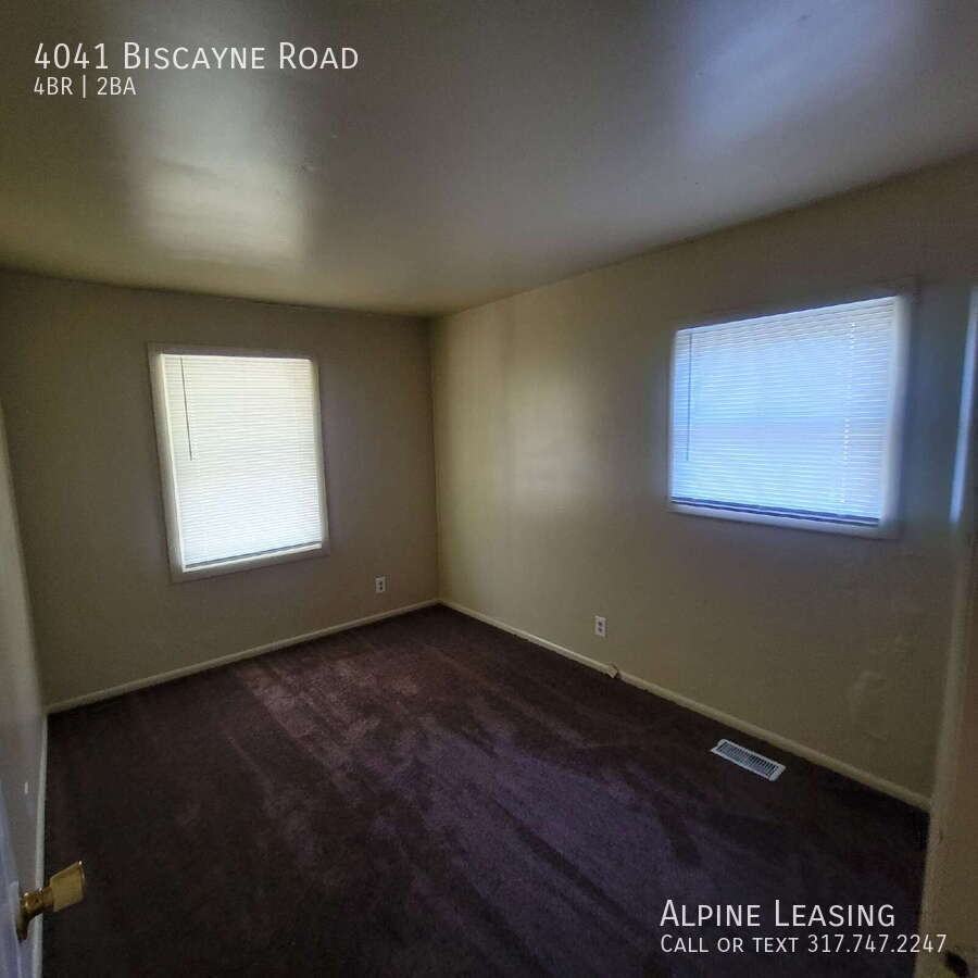 4041 Biscayne Rd - Photo 7 of 8