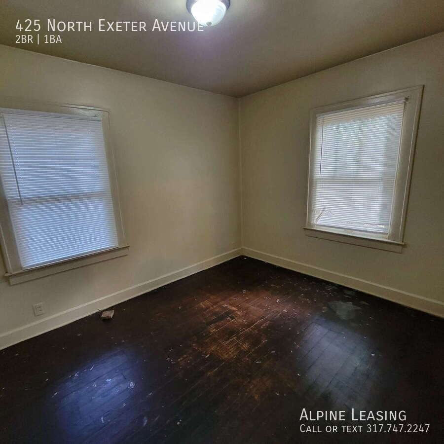 425 N Exeter Ave - Photo 2 of 6