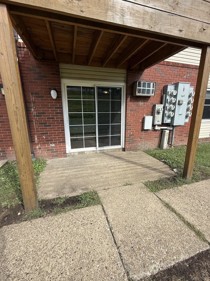 2900-2930 Brookside Dr #1 - Photo 4 of 5