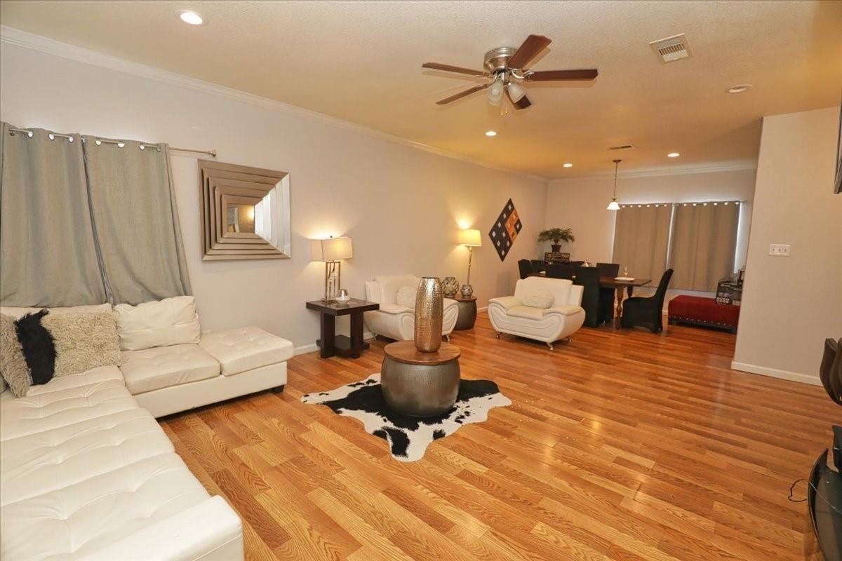 13121 Vickery Street - Photo 4 of 41