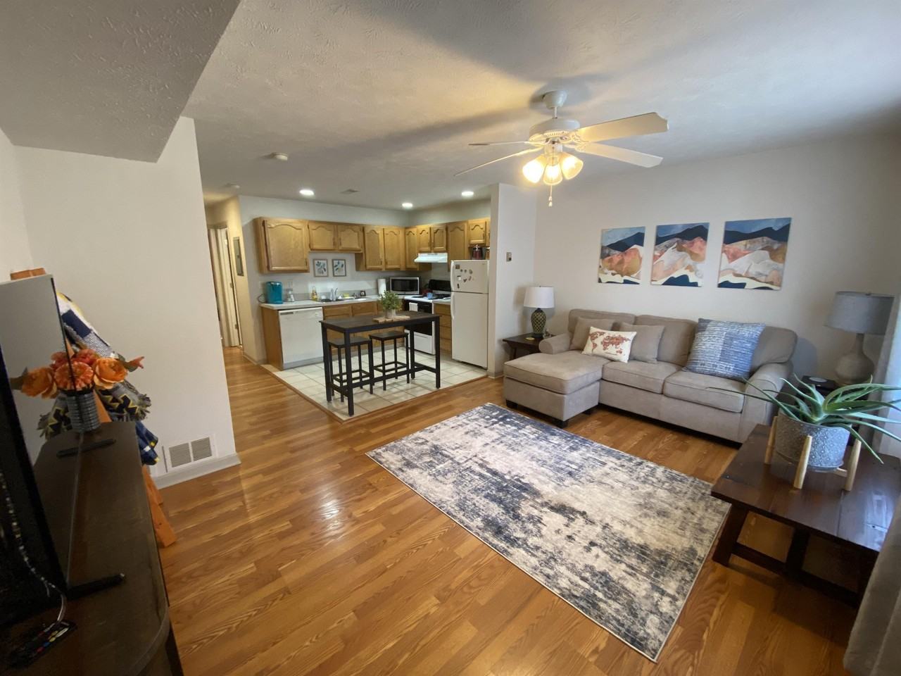 1431 Saratoga Avenue (Building 2) - Photo 2 of 5