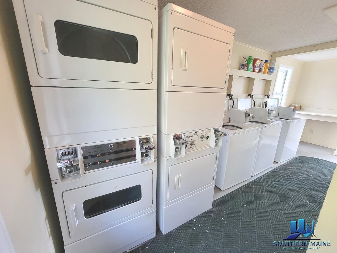 25 Village Drive - Photo 3 of 23