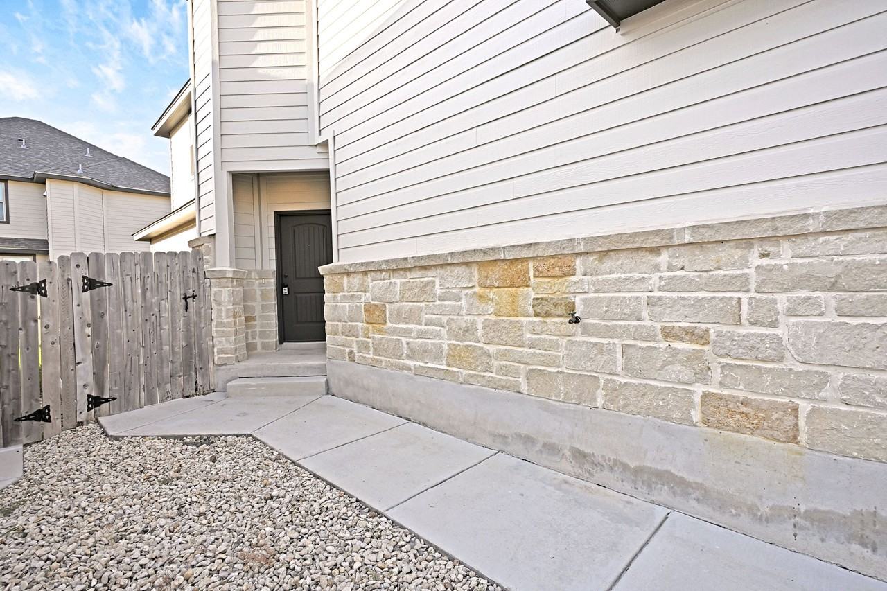 1661 Barrett Avenue - Photo 2 of 50