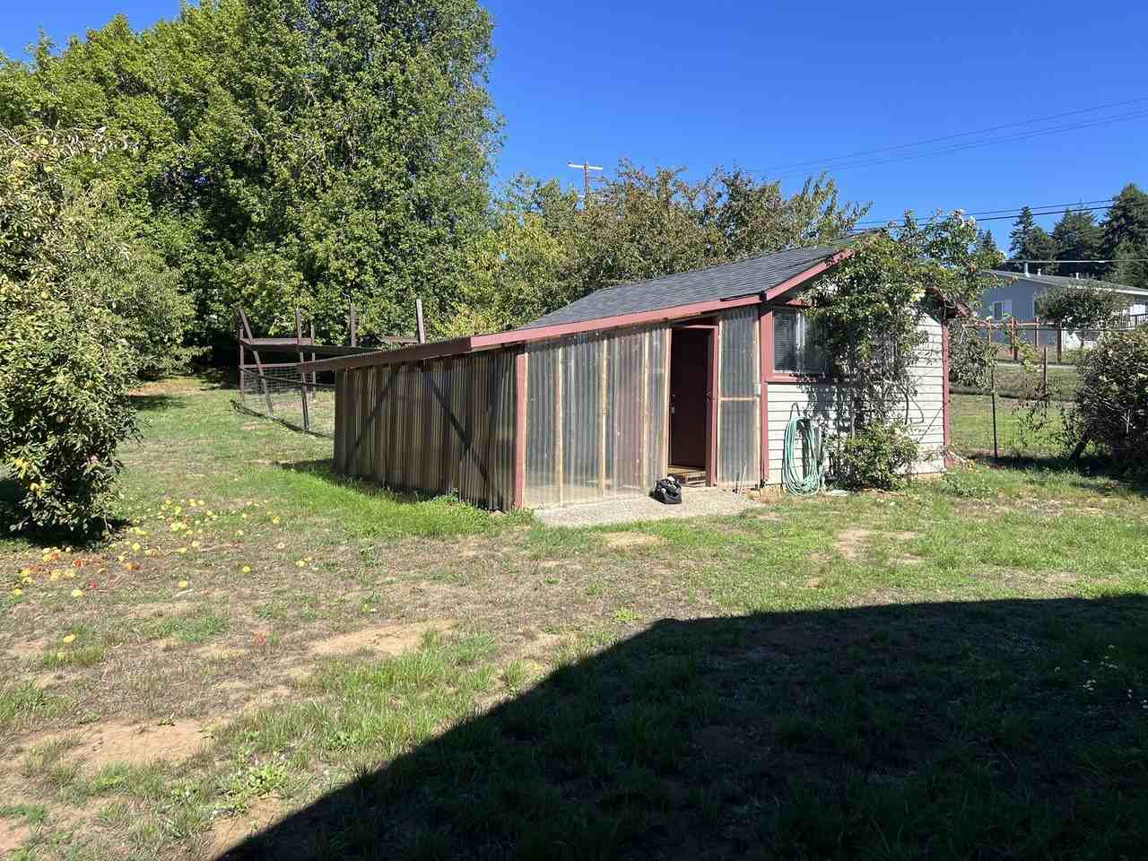 1809 Glendale Drive - Photo 2 of 22