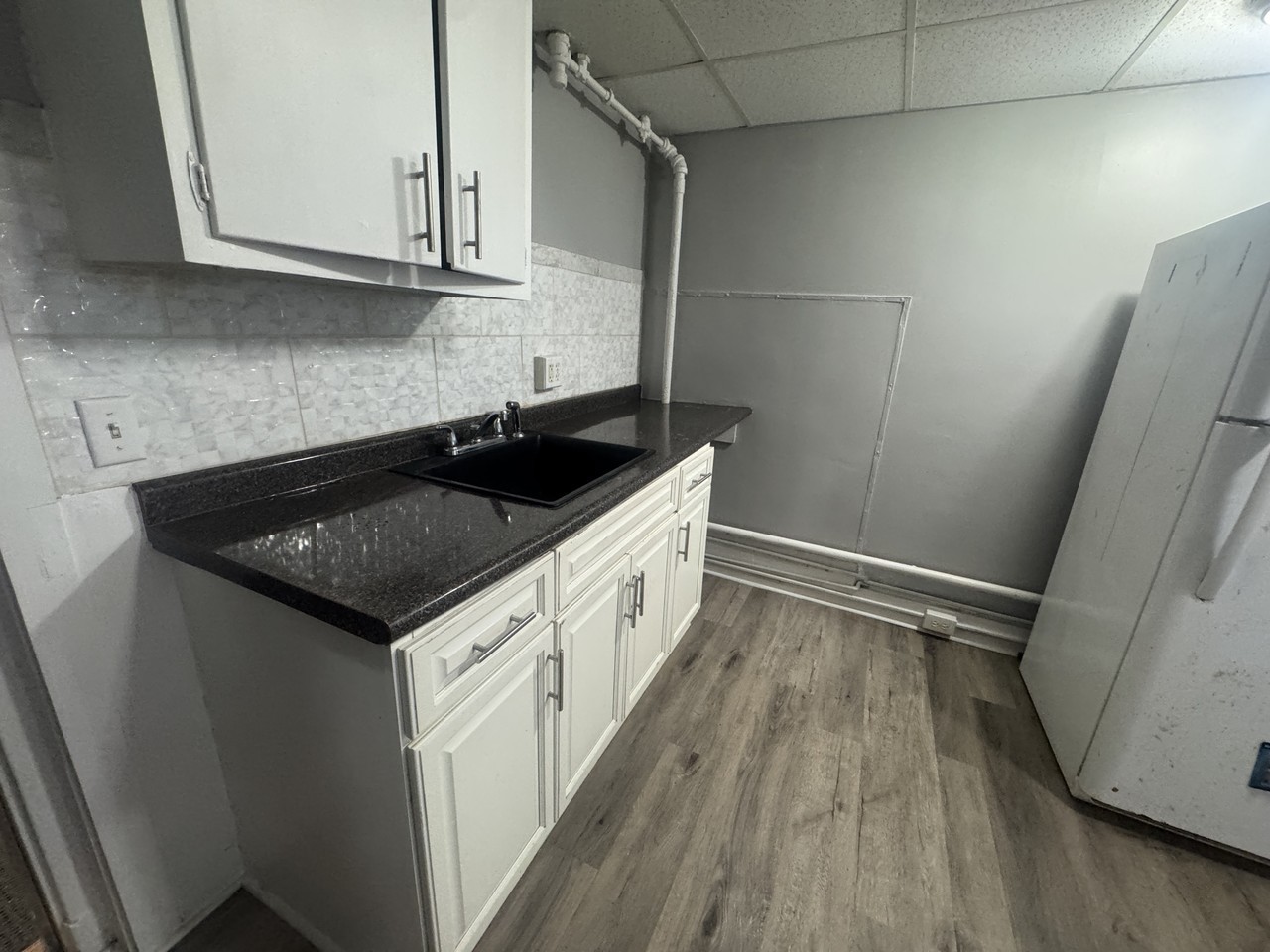 189 Lake Avenue - Photo 2 of 3
