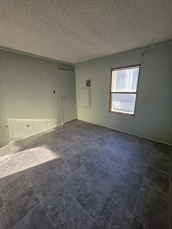 Pawnee Park MHP - Photo 7 of 15